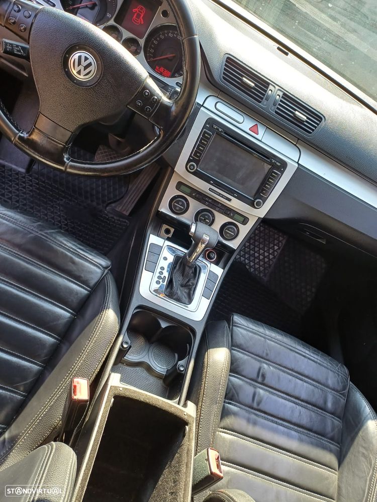 VW Passat Variant 2.0 TDi Sportline DSG - 6