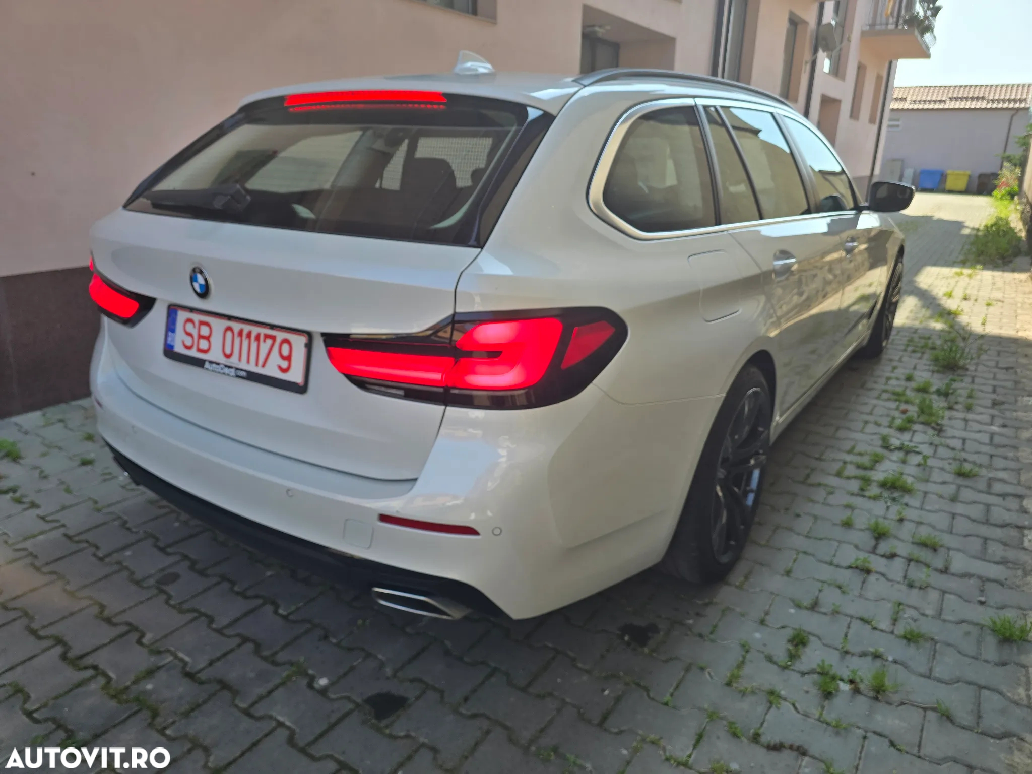 BMW Seria 5 520d Touring Aut. - 10
