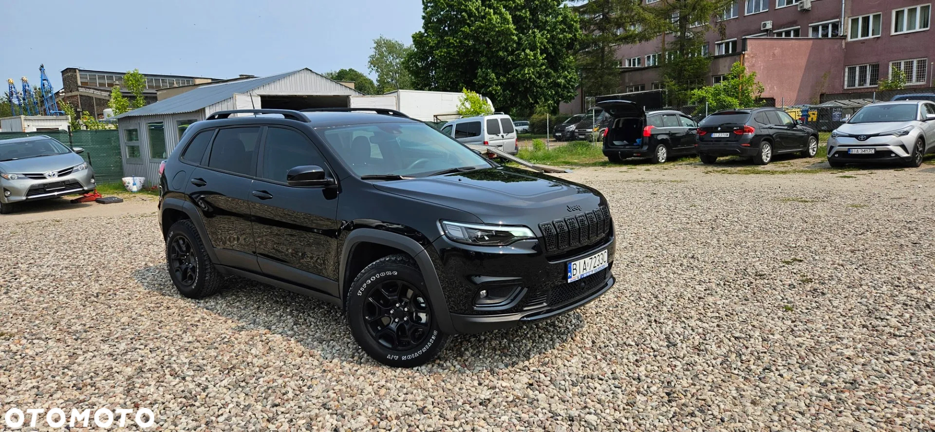 Jeep Cherokee - 3
