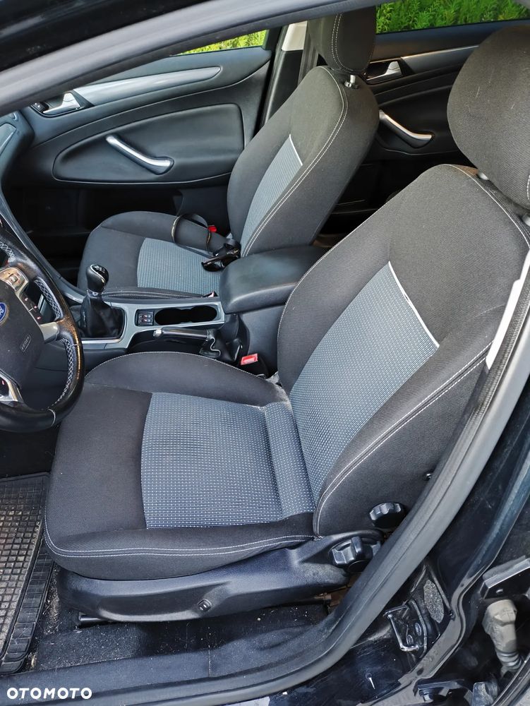 Ford Mondeo 1.6 Gold X - 8