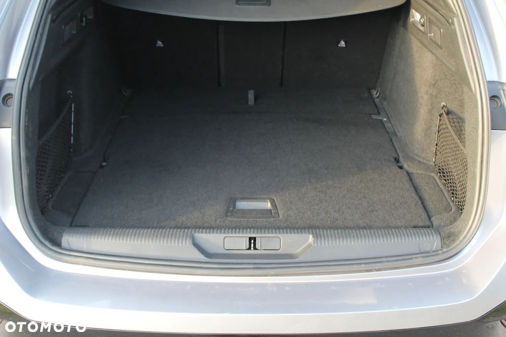 Peugeot 308 BlueHDi 130 Allure Pack - 21
