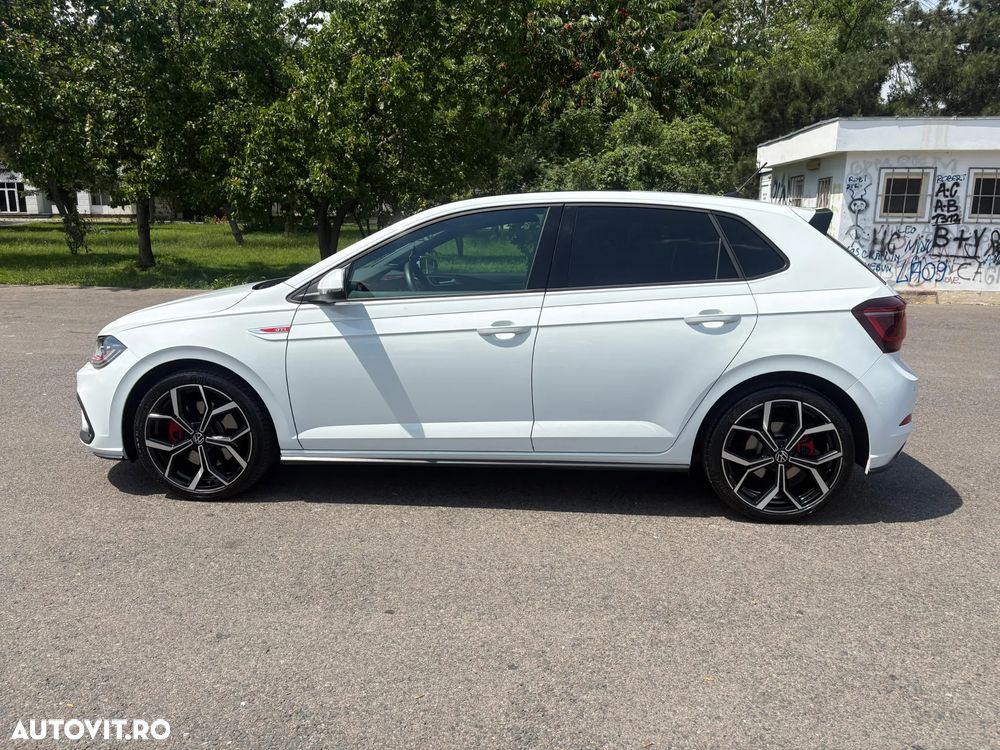 Volkswagen Polo 2.0 TSI DSG GTI - 3