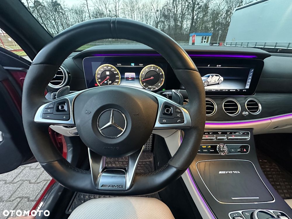 Mercedes-Benz Klasa E AMG 63 S 4Matic AMG Speedshift 9G-MCT - 17