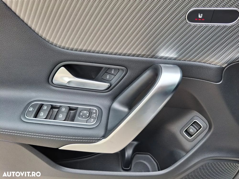 Mercedes-Benz CLA 200 7G-DCT Progressive Line Advanced - 20