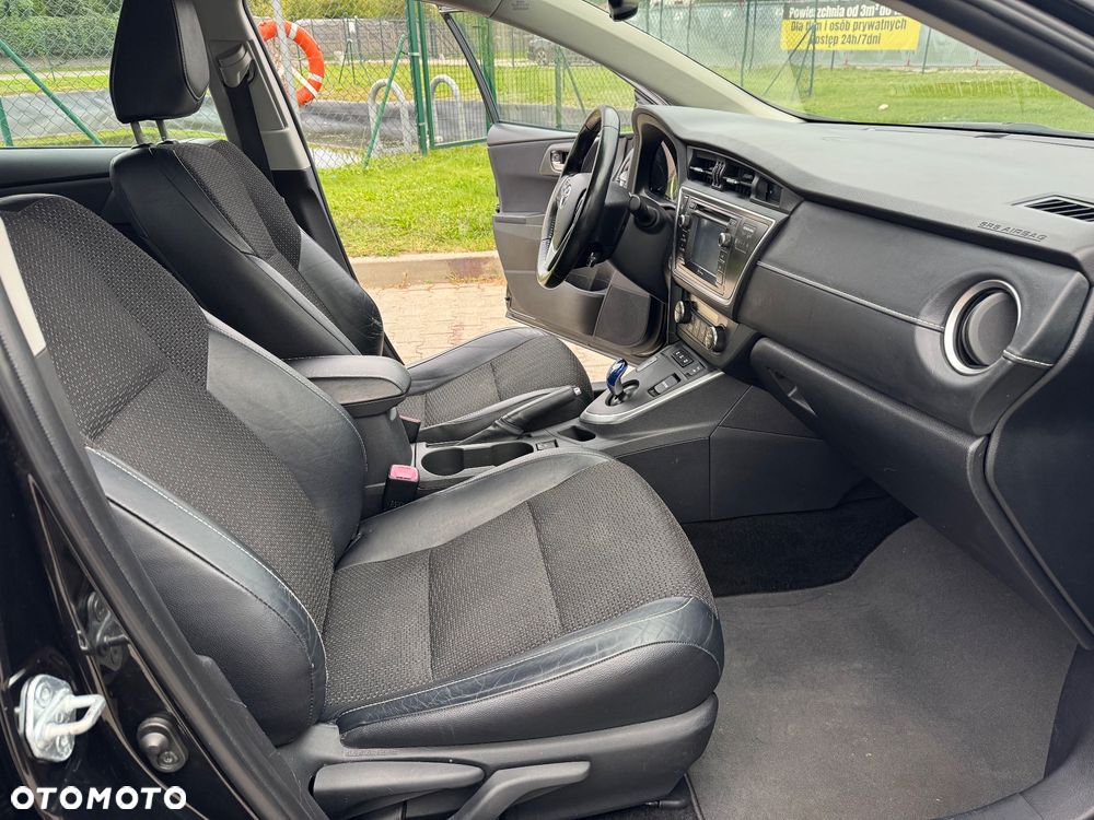 Toyota Auris 1.8 HSD Luna - 16