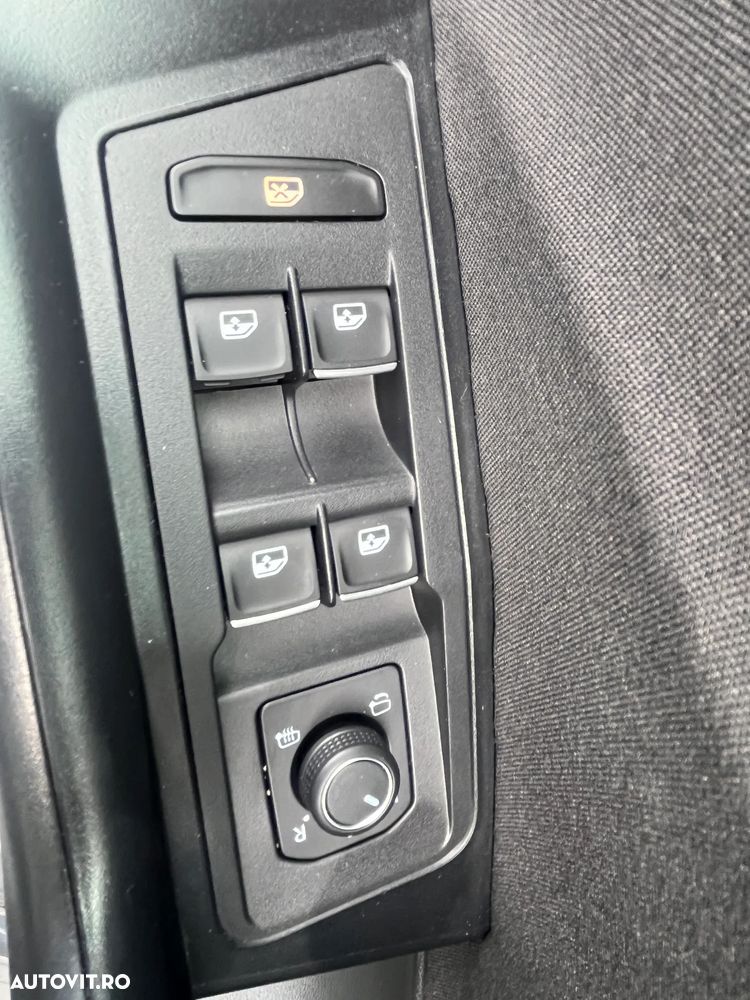 Volkswagen T-Roc 2.0 TDI DSG Design - 13