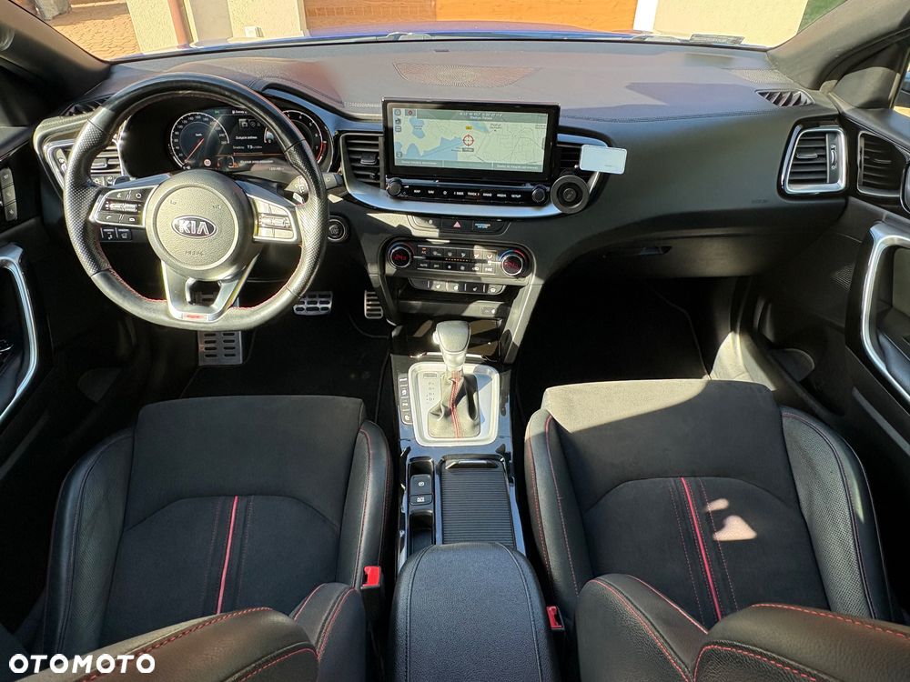 Kia ProCeed 1.6 T-GDI GT DCT - 19