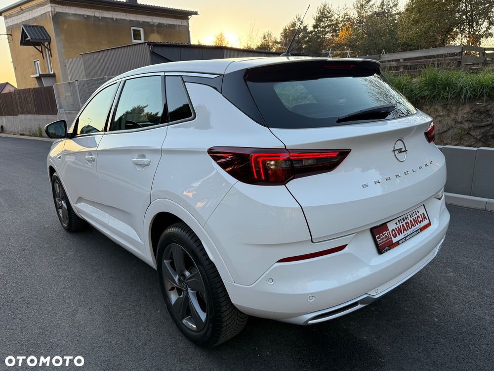 Opel Grandland 1.2 T Edition S&S - 6