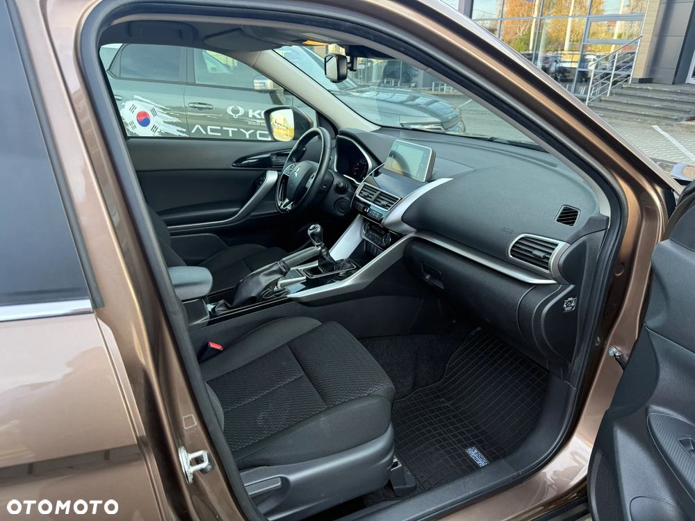 Mitsubishi Eclipse Cross 1.5 T GPF Invite Plus - 14