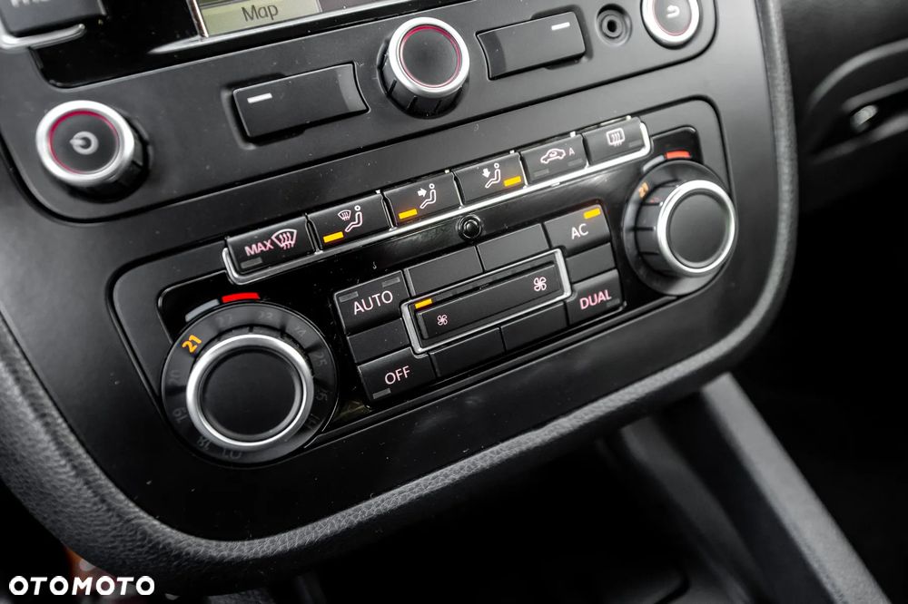 Volkswagen Jetta 1.6 TDI DPF Trendline - 25