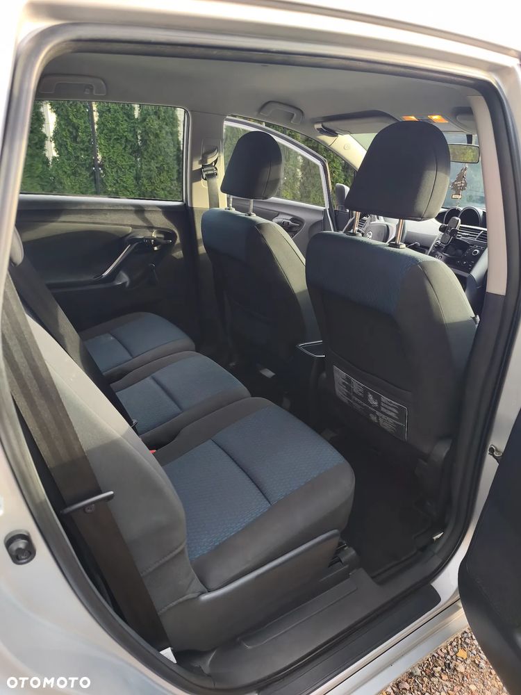 Toyota Verso 2.0 D-4D Active - 16