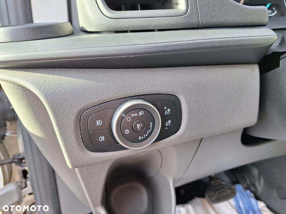 Ford Transit Custom - 11