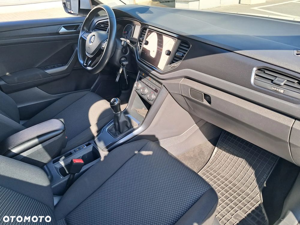 Volkswagen T-Roc 1.0 TSI Advance - 23
