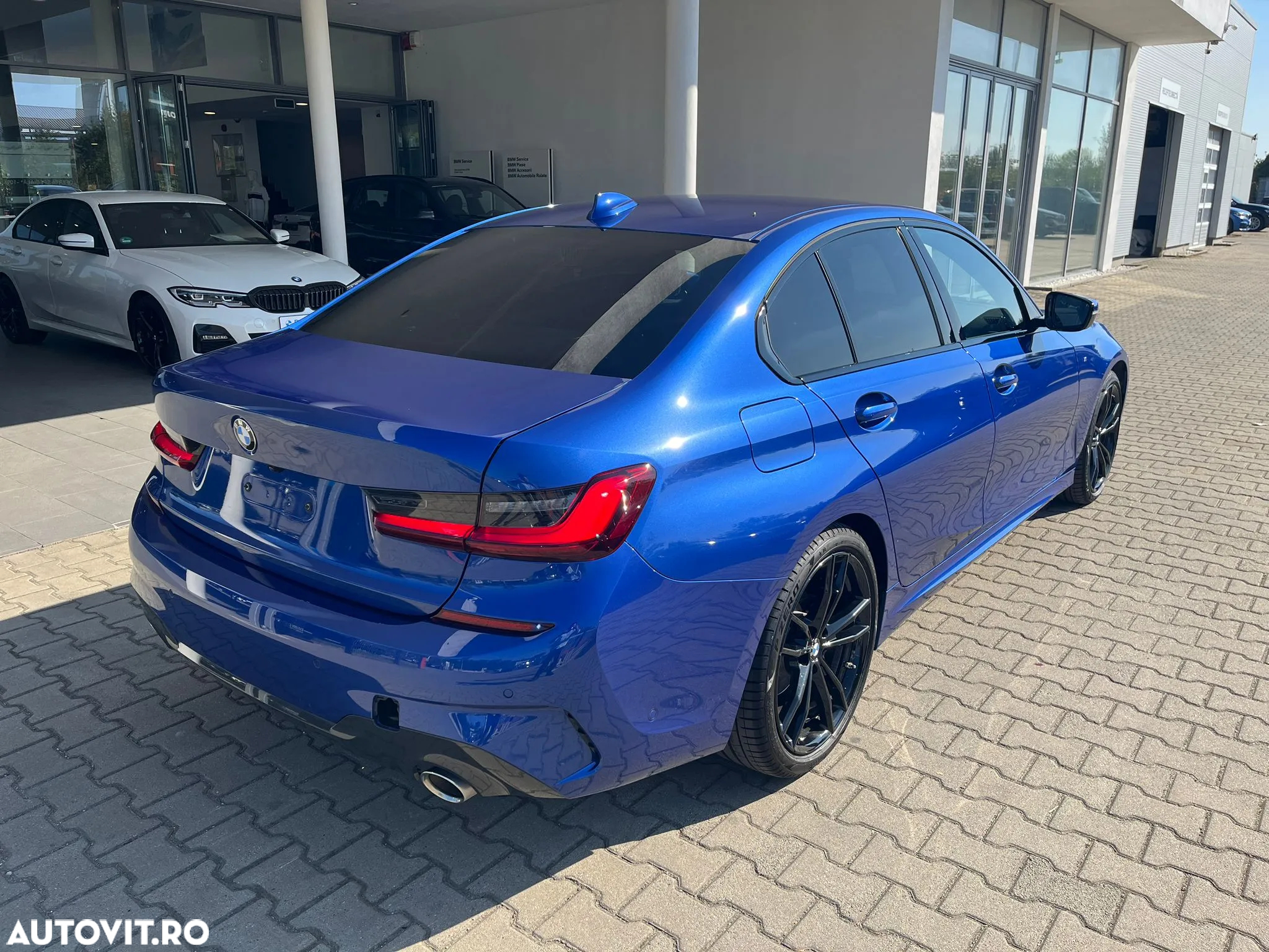 BMW Seria 3 320i AT - 10