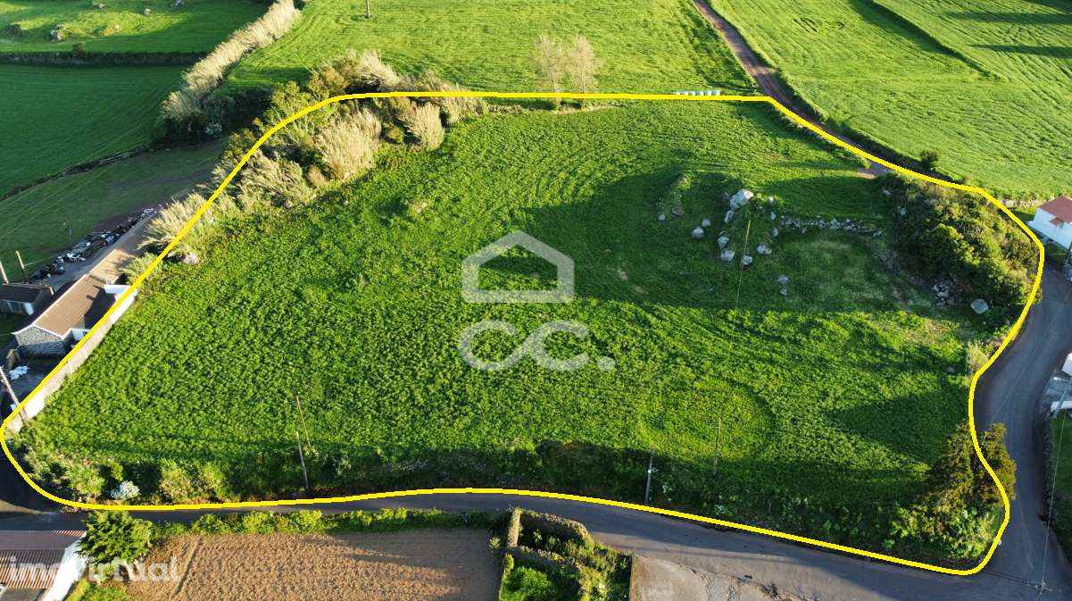 Terreno com 6.672,00 m2 - Lomba da Fazenda - Nordeste - Grande imagem: 3/7