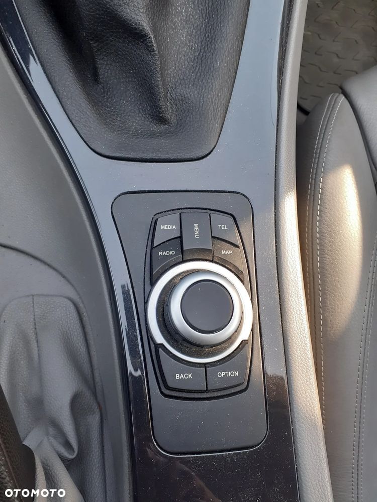 BMW Seria 3 325xi - 8