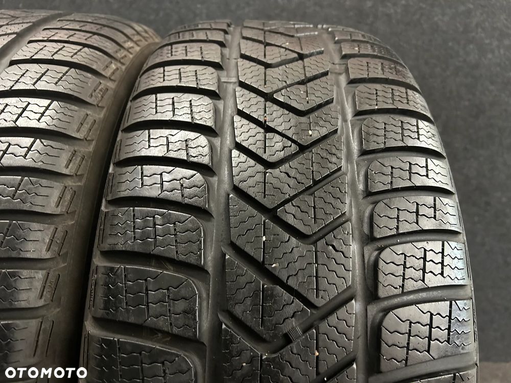 Opony zimowe Pirelli Winter SottoZero 3 235/50/18 101V XL 2 szt. - 3