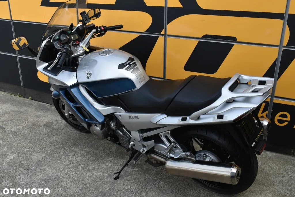 Yamaha FJR - 8
