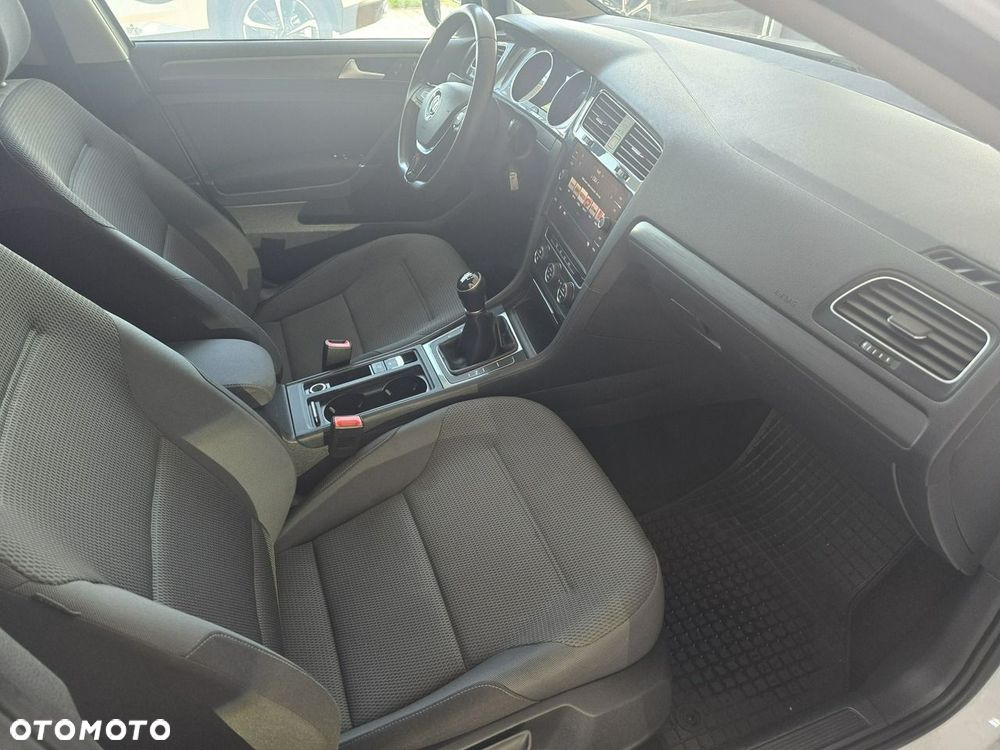 Volkswagen Golf - 7