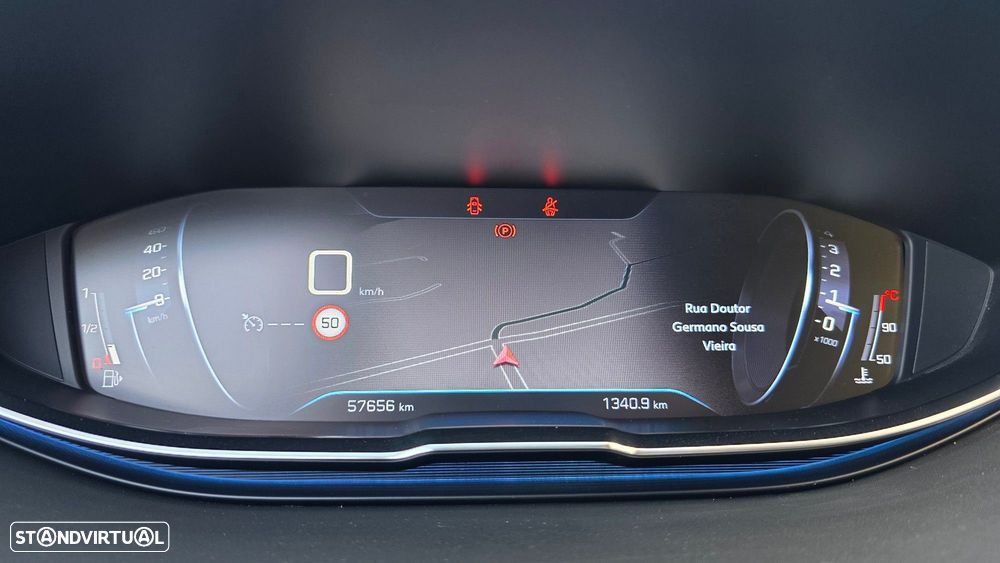 Peugeot 3008 1.5 BlueHDi Allure Pack - 11