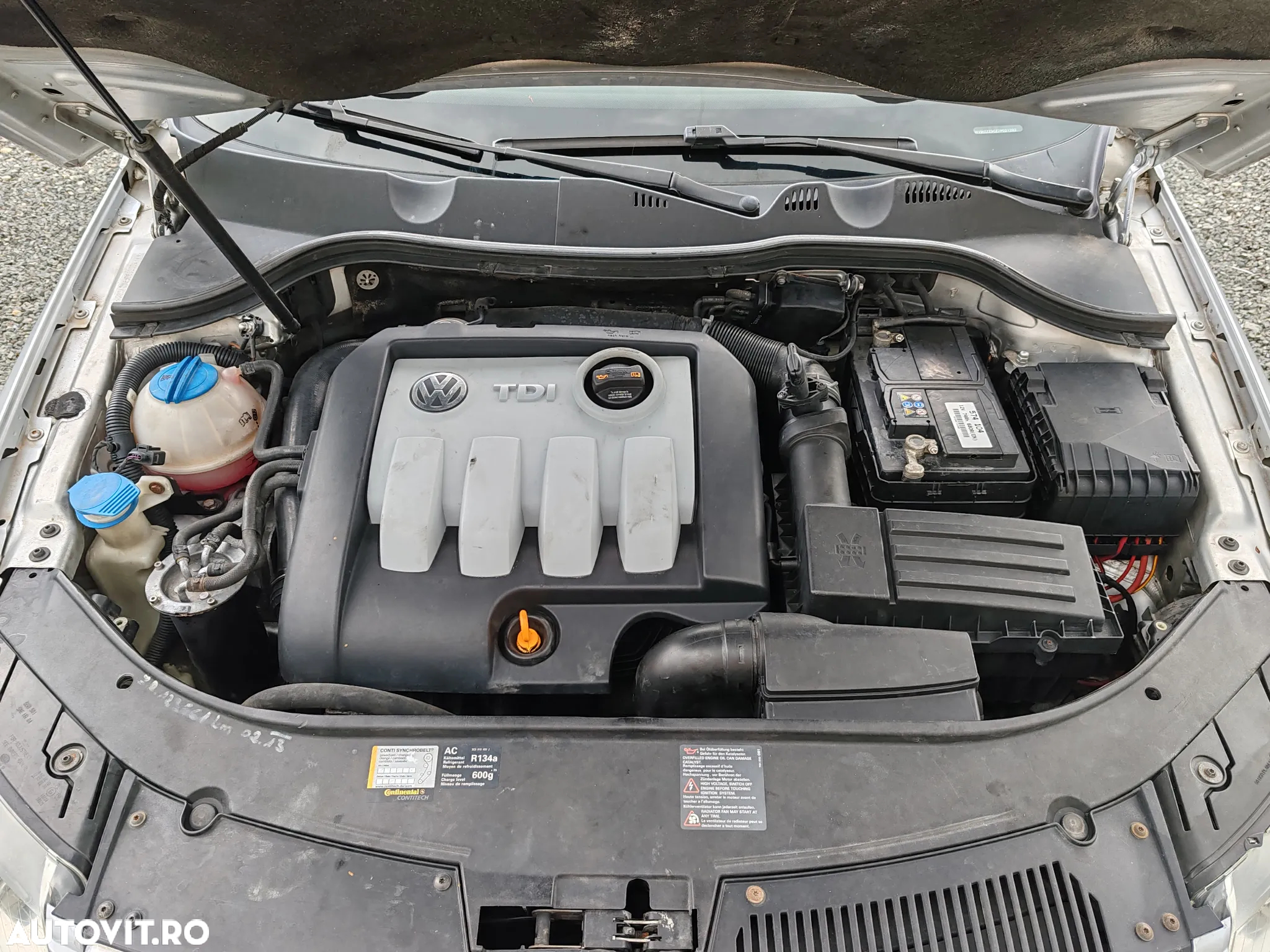 Volkswagen Passat - 13