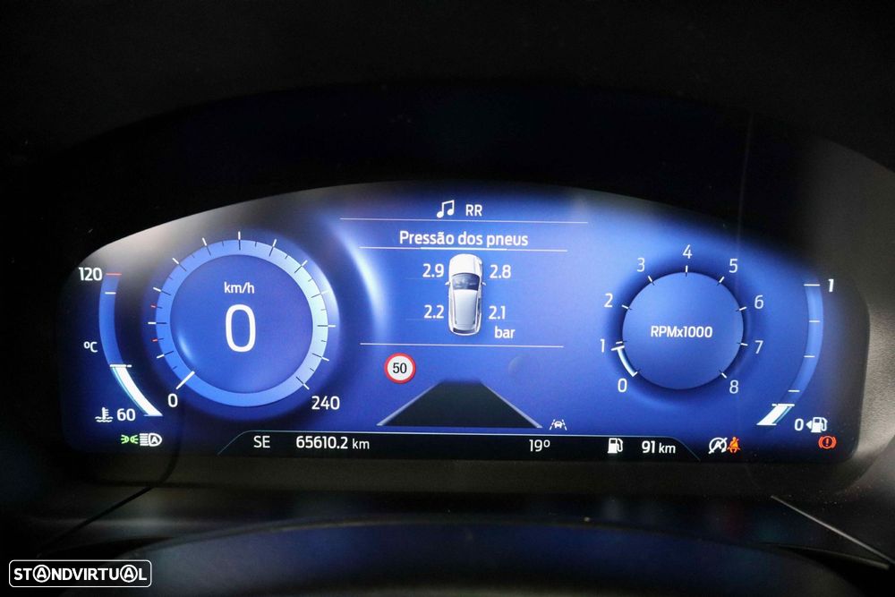 Ford Kuga 1.5 EcoBoost ST-Line X - 28