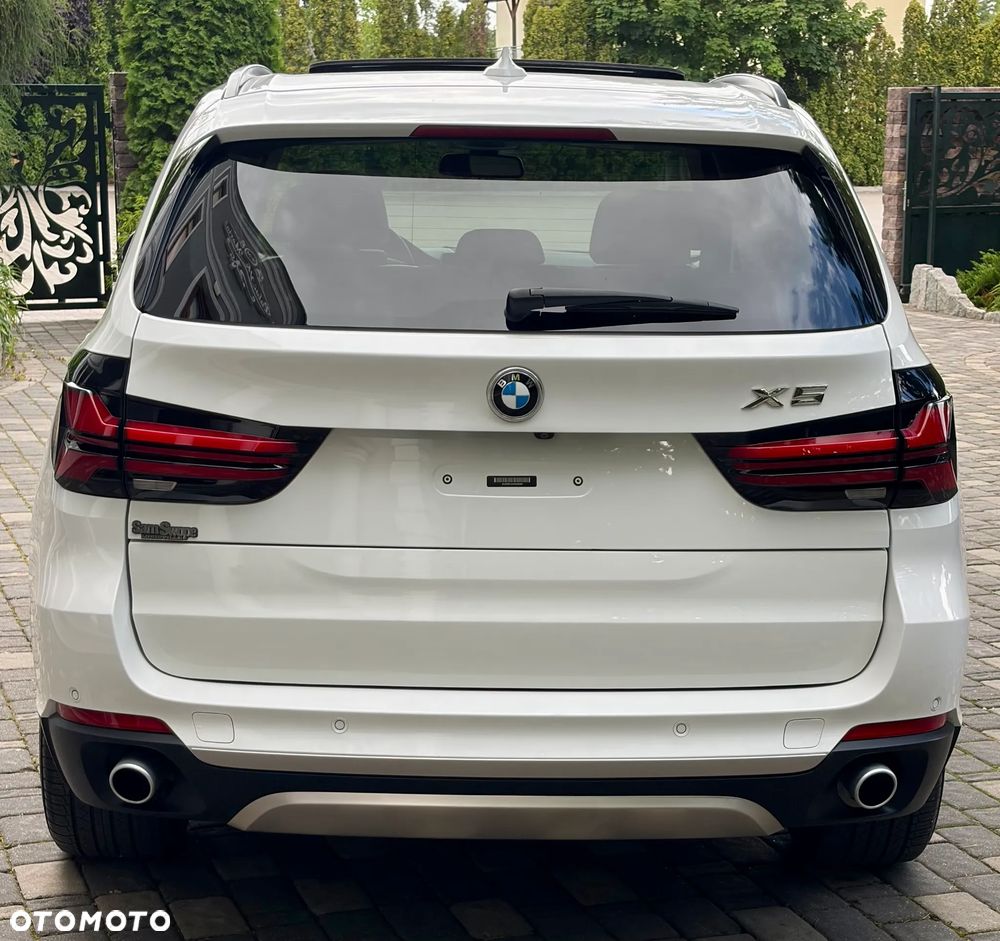 BMW X5 xDrive35i Edition Exclusive - 7
