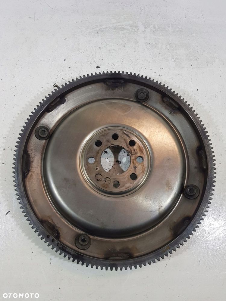 KOŁO ZAMACHOWE WIENIEC MERCEDES SPRINTER GLA GLB 2.0 CDI 654920 - 8