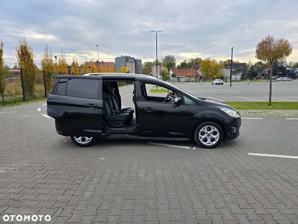 Ford Grand C-Max 2010 photo 5