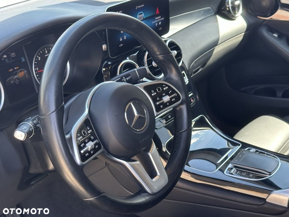 Mercedes-Benz GLC 300 de 4-Matic Business Edition - 18