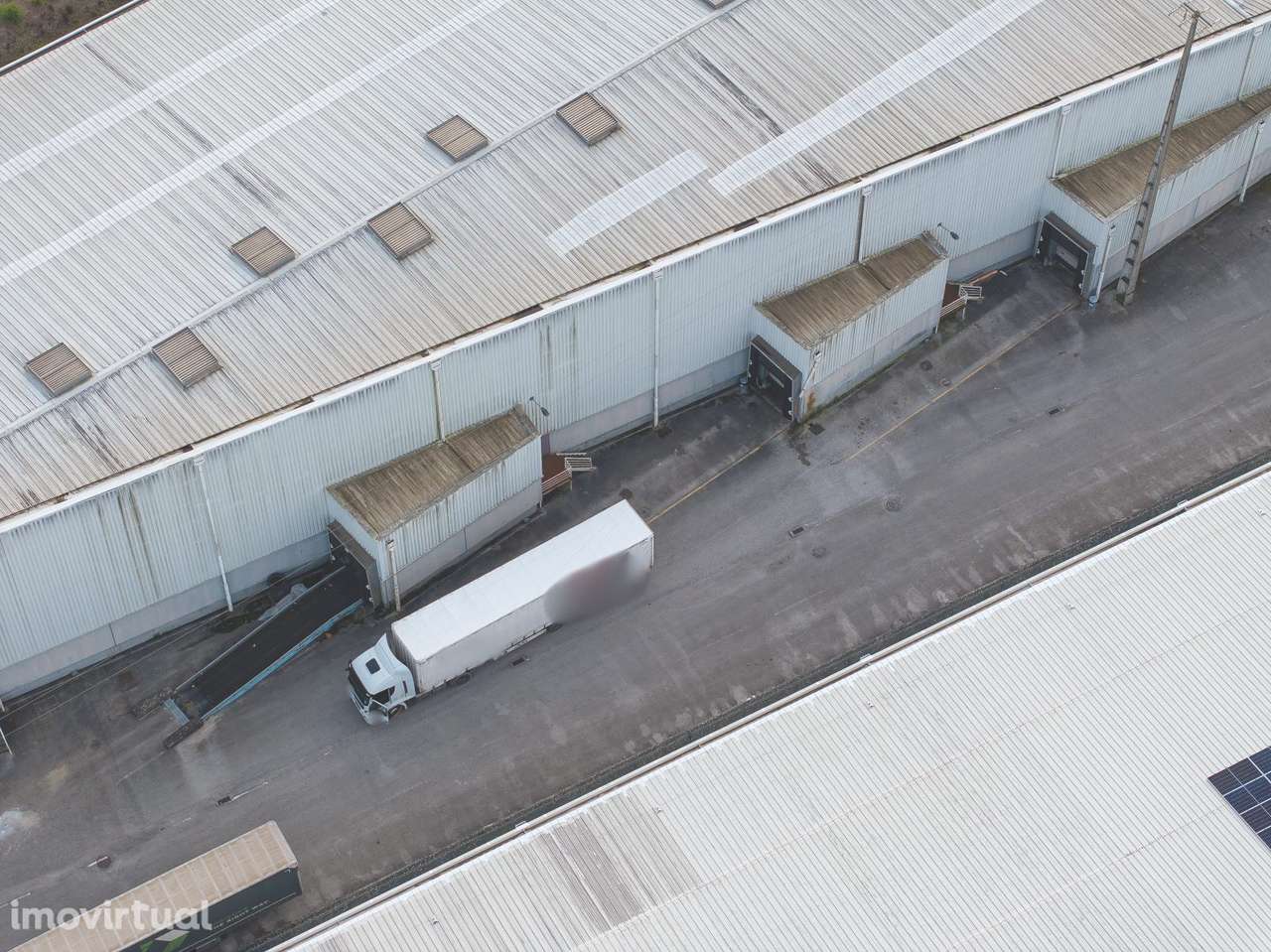 Armazém Logístico Leiria Arrendamento | 5.021 m2 | 5 Cais - Grande imagem: 4/11