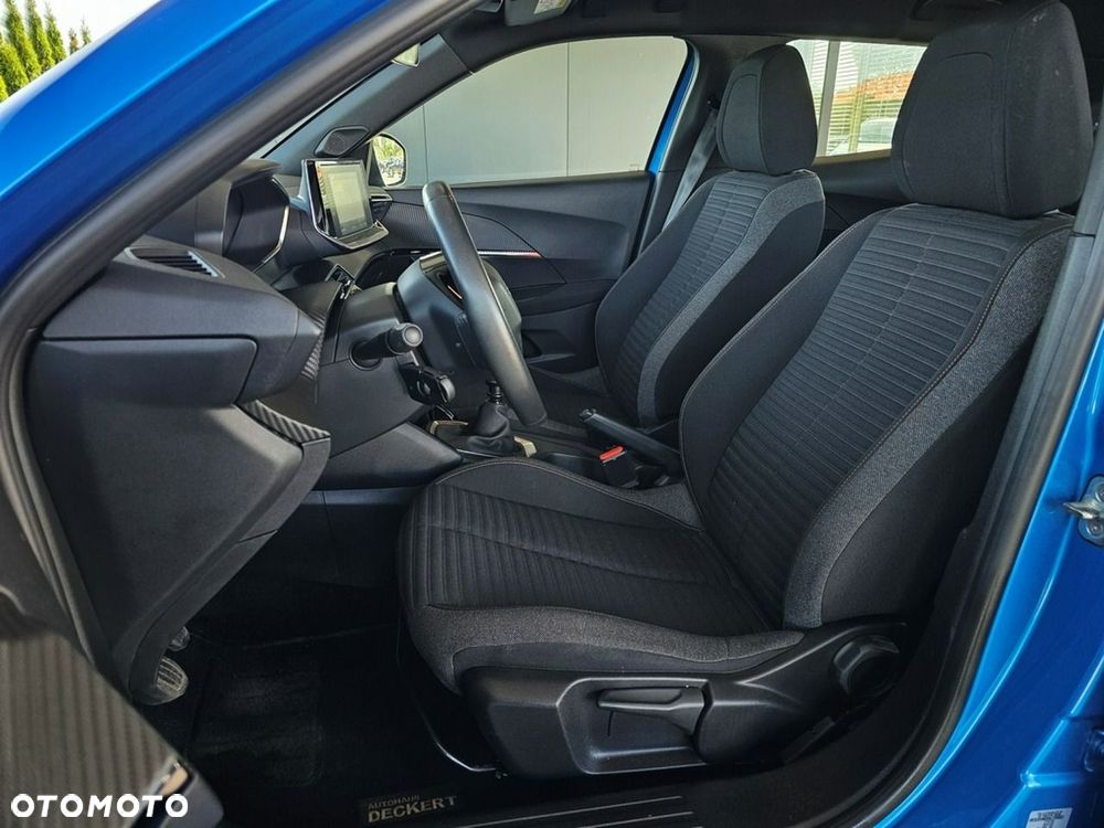 Peugeot 2008 - 32