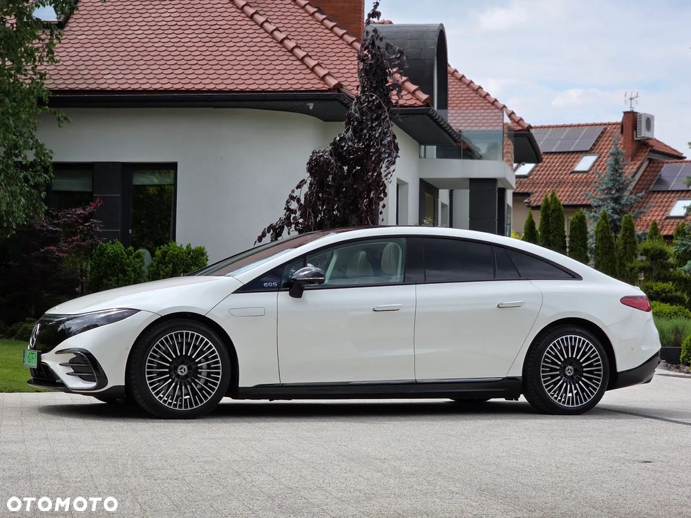 Mercedes-Benz EQS - 12