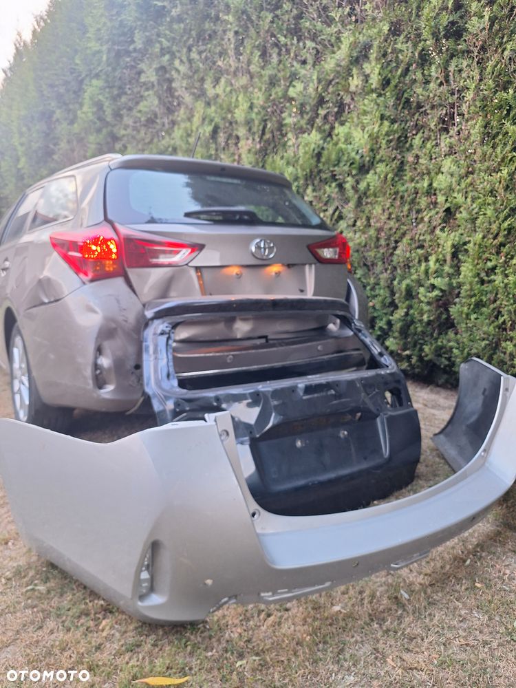 Toyota Auris 1.6 Dynamic - 25