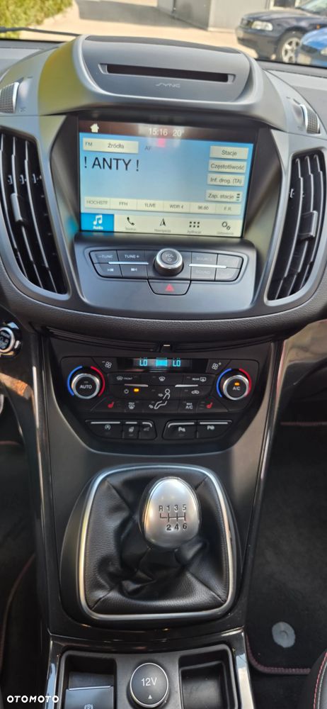 Ford Kuga 2.0 TDCi 4x4 ST-Line - 29