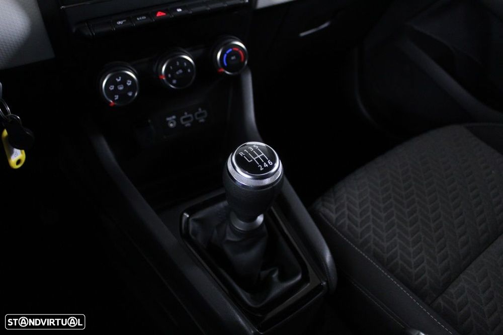 Renault Clio 1.0 TCe Evolution - 29