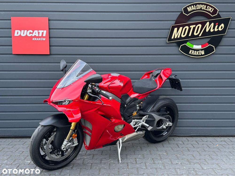 Ducati Panigale V4 - 4