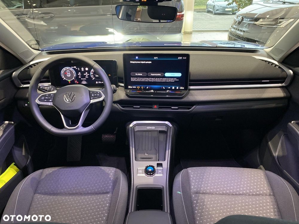 Volkswagen T-Roc - 23