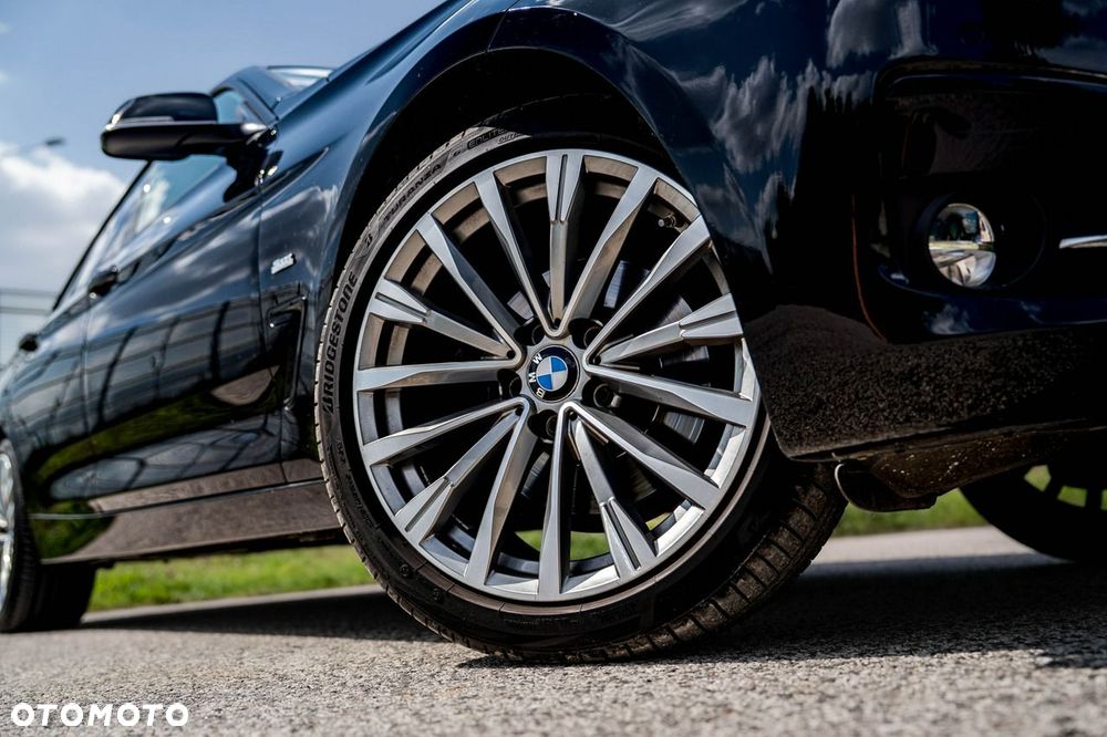 BMW 3GT 325d Sport Line - 18