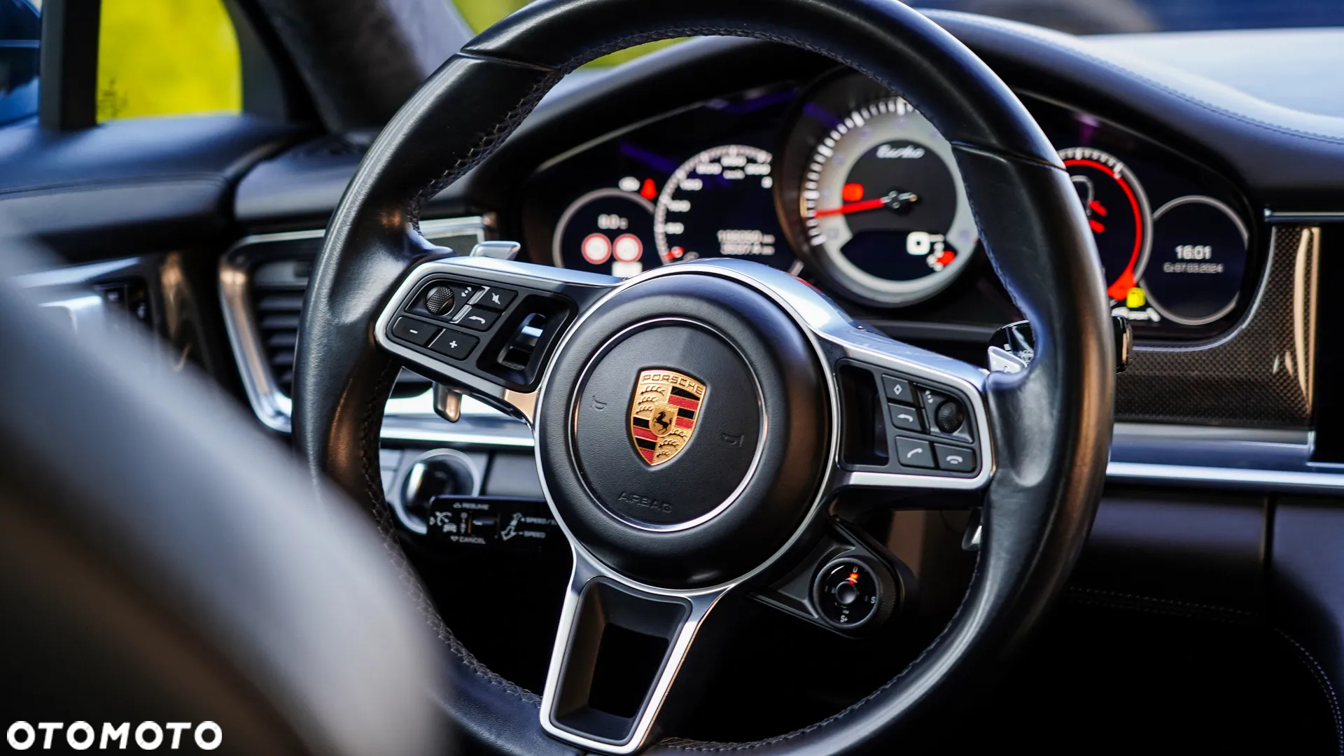 Porsche Panamera Turbo - 17