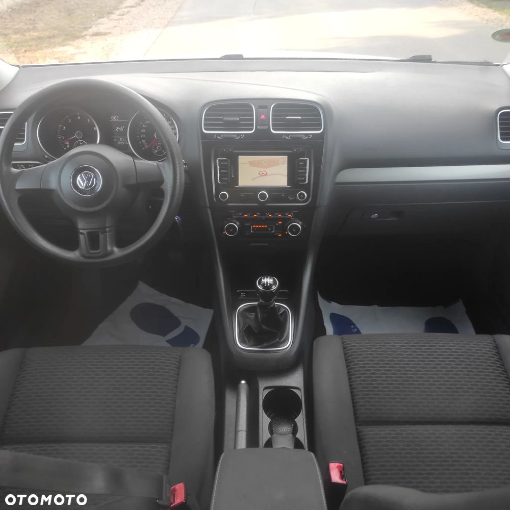 Volkswagen Golf - 10