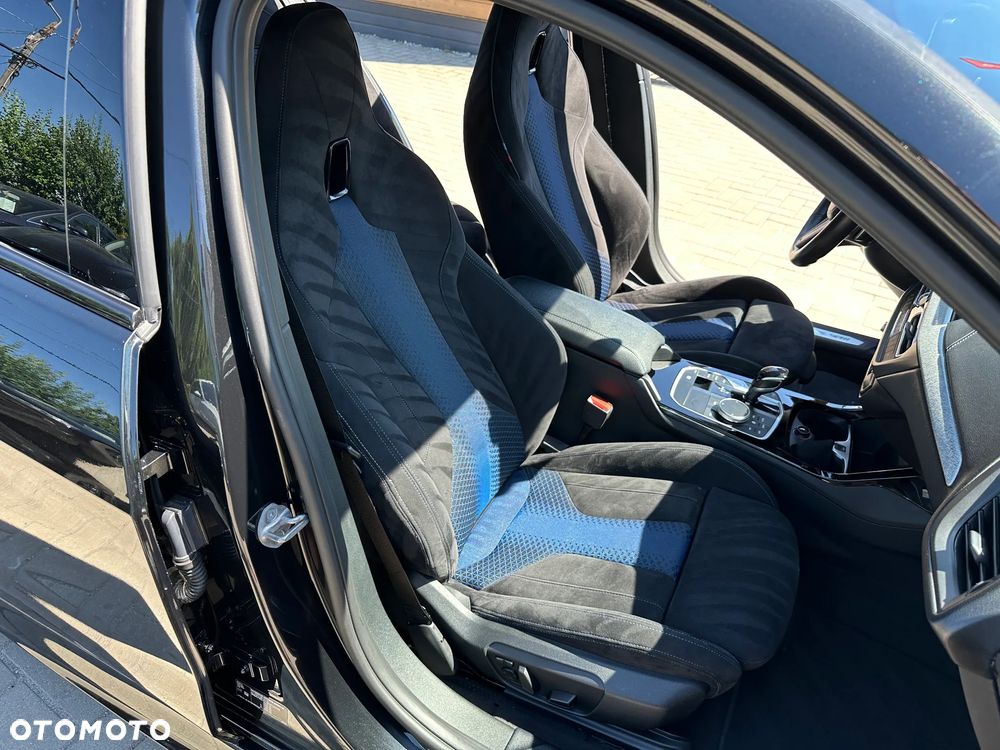 BMW Seria 1 - 24