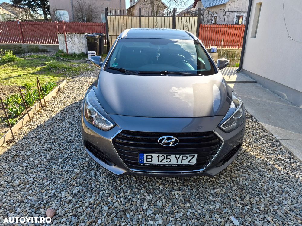 Hyundai i40 Kombi 1.7 CRDi DCT Premium - 9