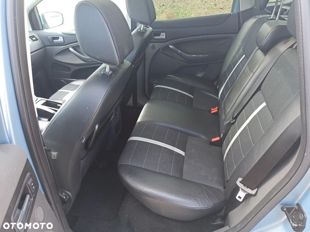Ford Kuga 2.0 TDCi Titanium - 8