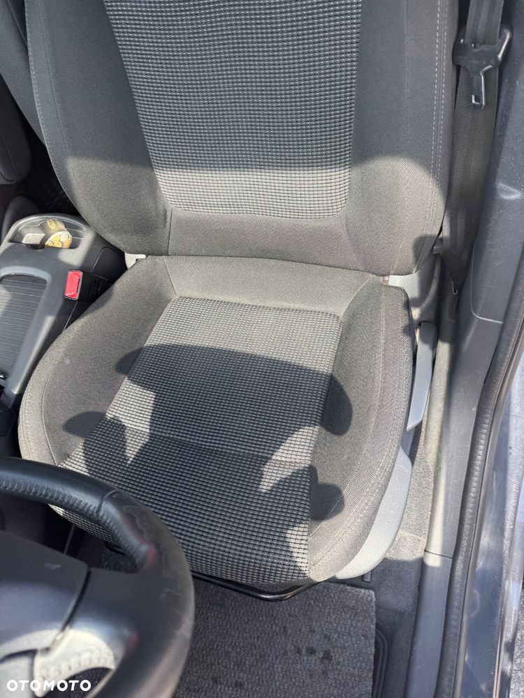 Peugeot 5008 1.6 Premium - 8