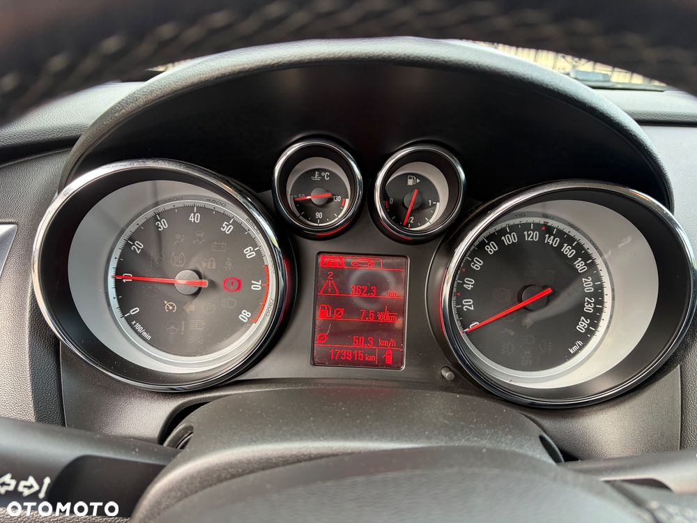 Opel Astra 1.4 Turbo - 10