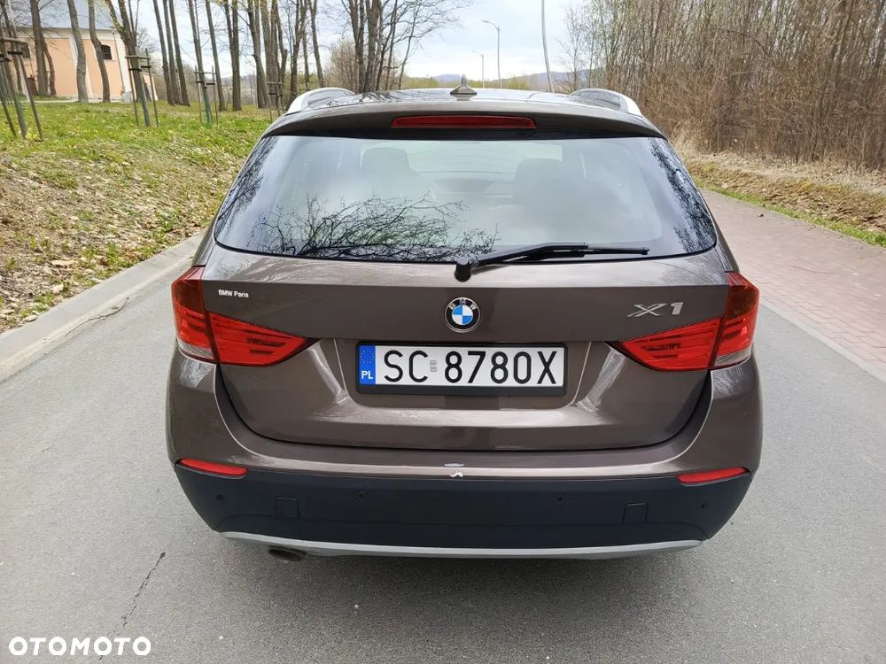 BMW X1 xDrive20d - 10