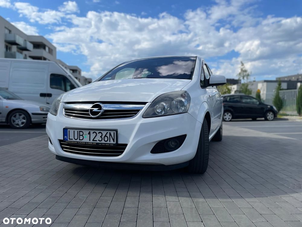 Opel Zafira - 9