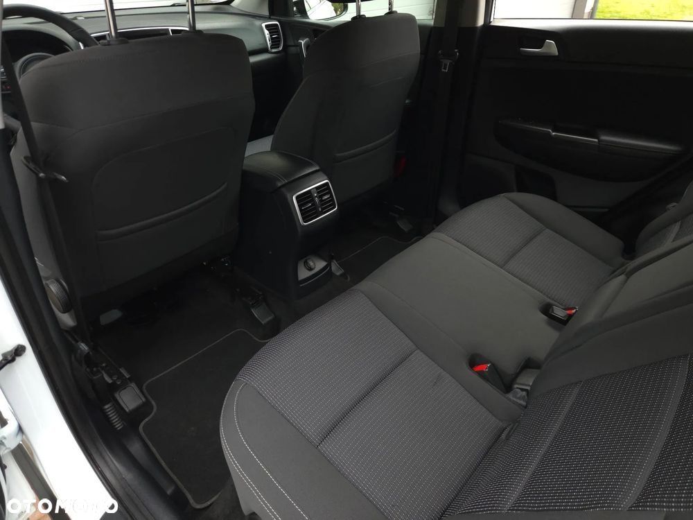 Kia Sportage 1.6 T-GDI Business Line 4WD - 36