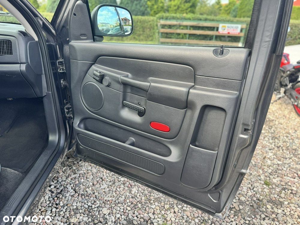 Dodge RAM - 32